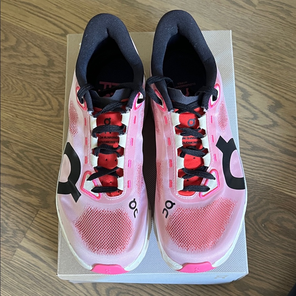 On Running Cloudmonster Hyper size 6.5 like new - Picture 7 of 7
